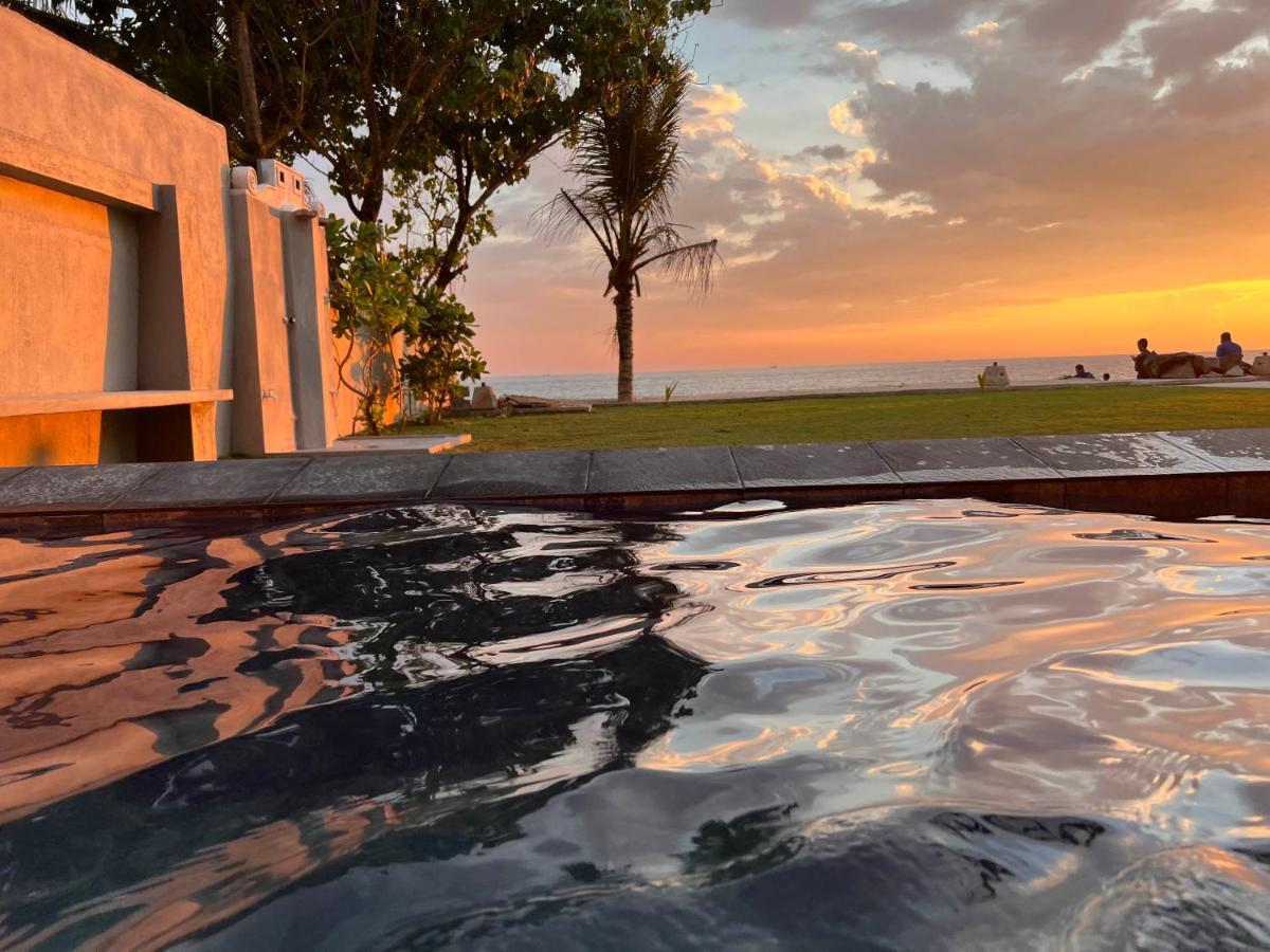 Amanda Beach Villas أونا واتونا المظهر الخارجي الصورة